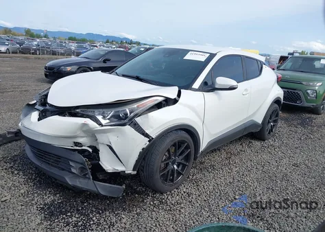 2018 Toyota C-Hr Xle z USA, uszkodzony, nr VIN NMTKHMBX6JR002044